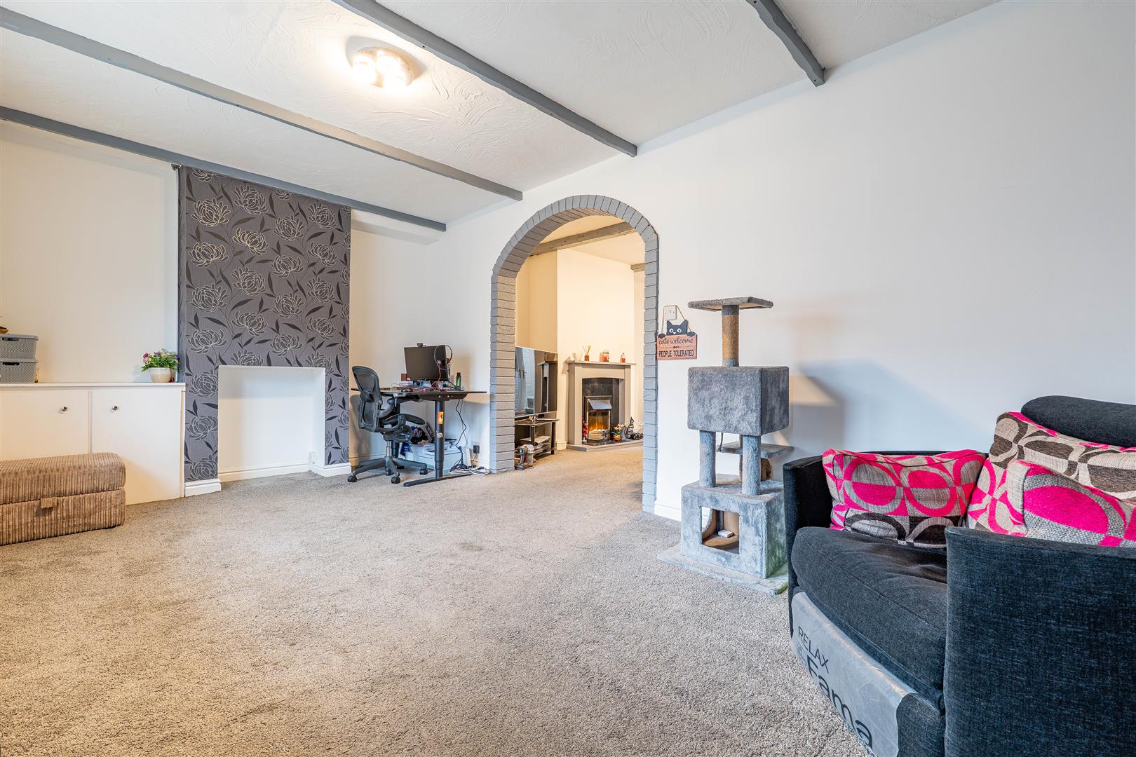 3 bed property in Victoria Road, Preston
